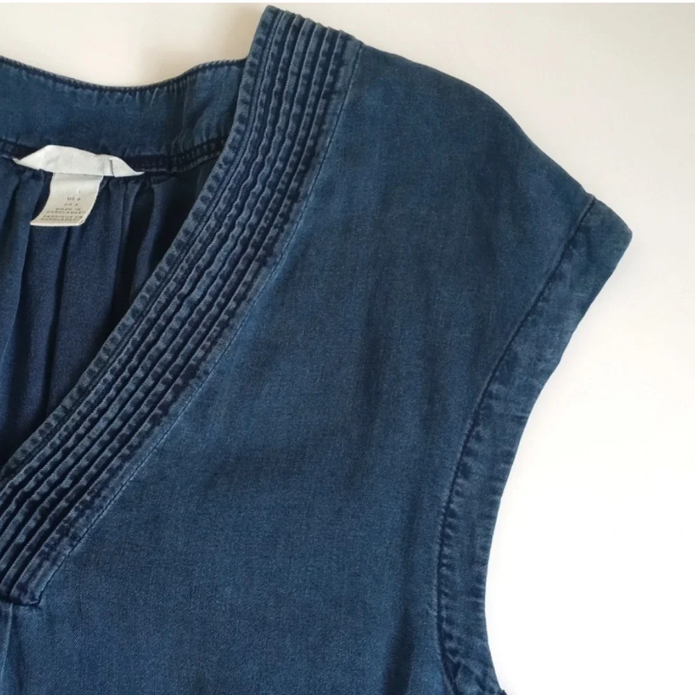 H&M Women’s Aged Deep Sea Blue "Cap Style" V-Neck Lyocell Blouse Size 6 - Picture 4 of 11